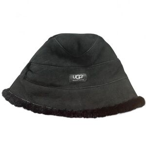 UGG australia shearling black bucket hat O/S